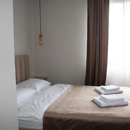 Luna Hotel